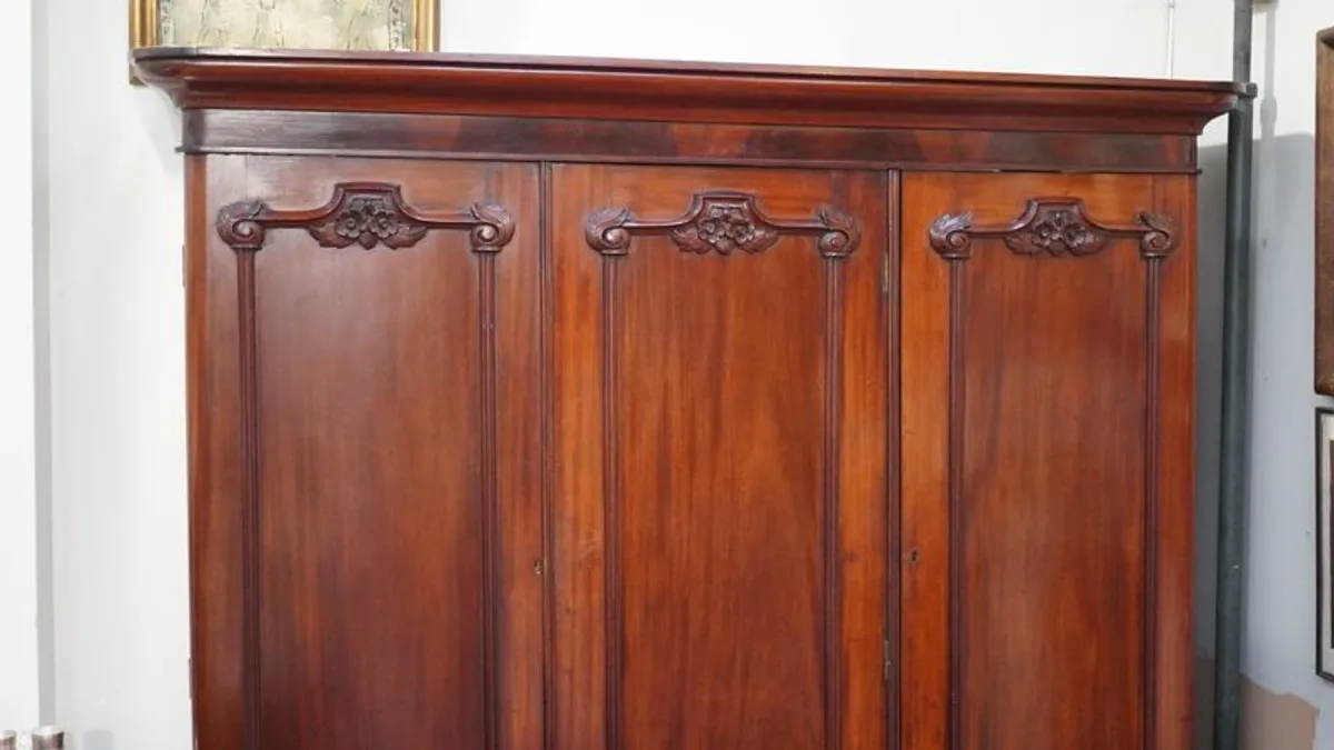 Victorian Mahogany Triple Wardrobe - Antique c.1880 - Image 3