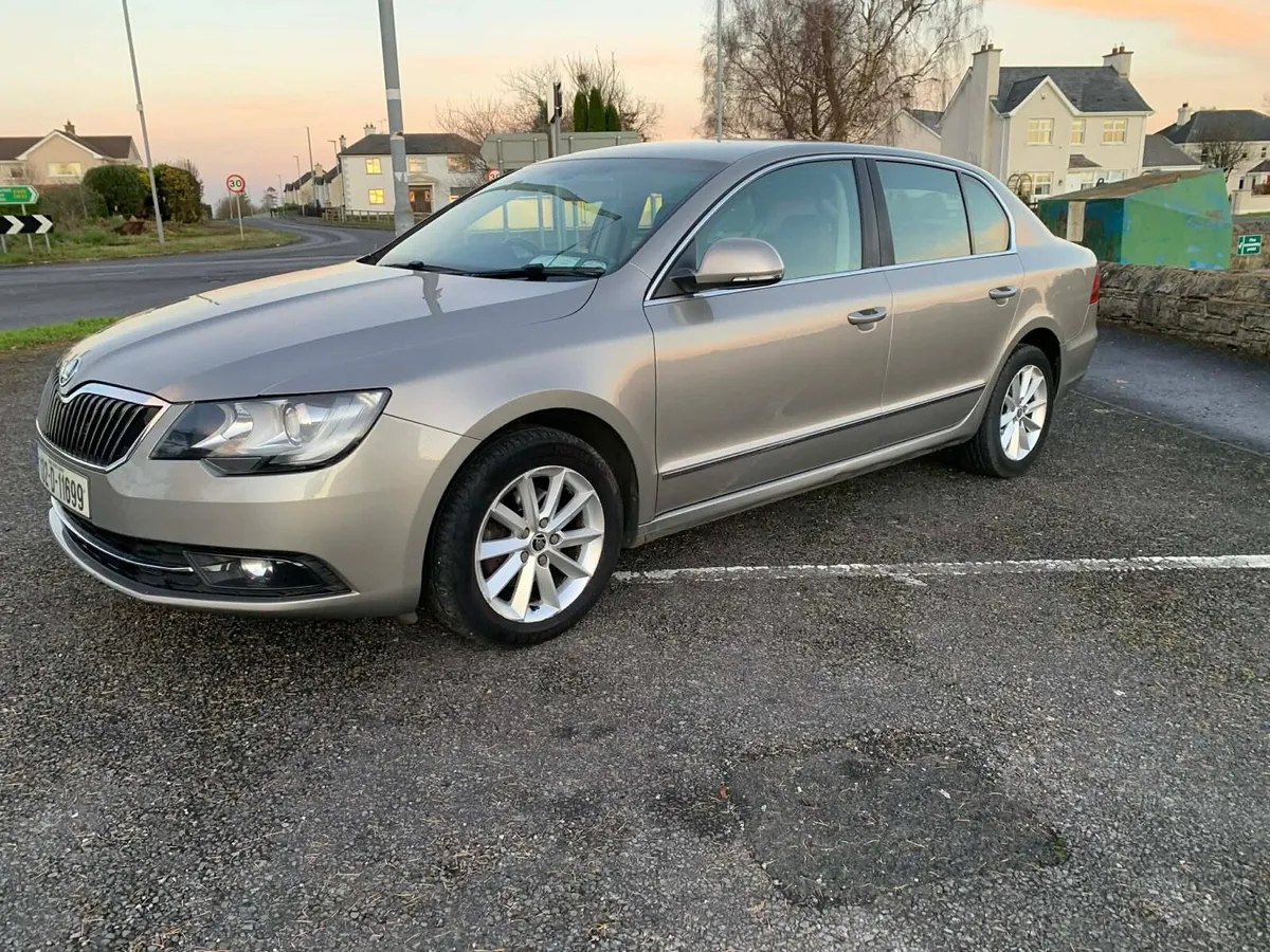 Skoda superb 1.6 diesel new nct € 3850 - Image 3