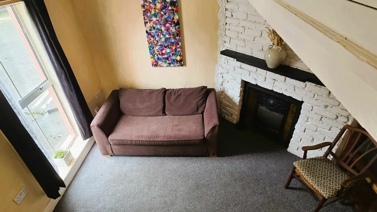 Cottage House - Image 3