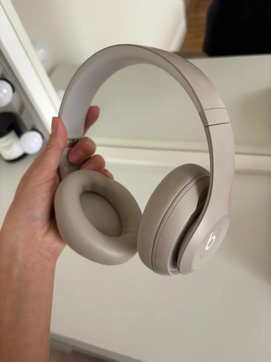 Beats Headphones - Image 1