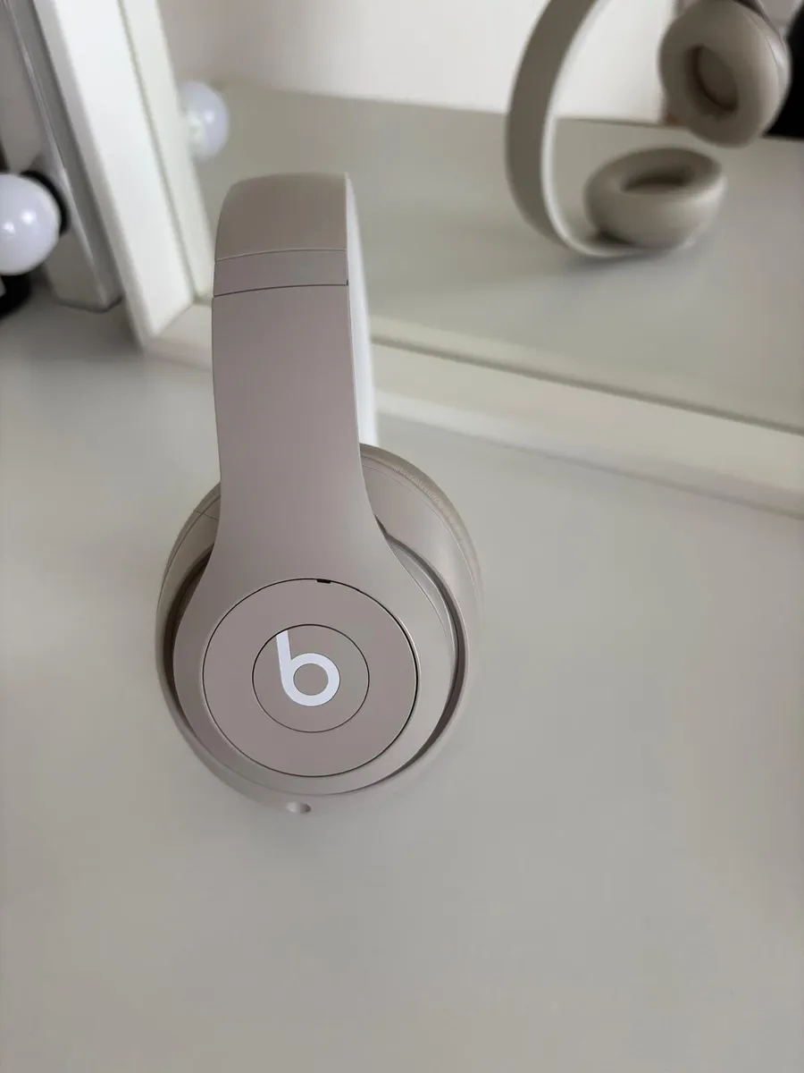 Beats Headphones - Image 2