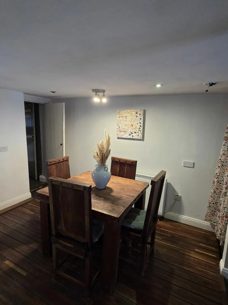 Cottage House - Image 4