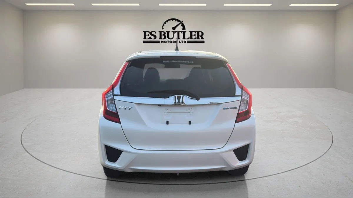2016 Honda Fit 1.5L AUTO PETROL HYBRID 1YR WARRANT - Image 4