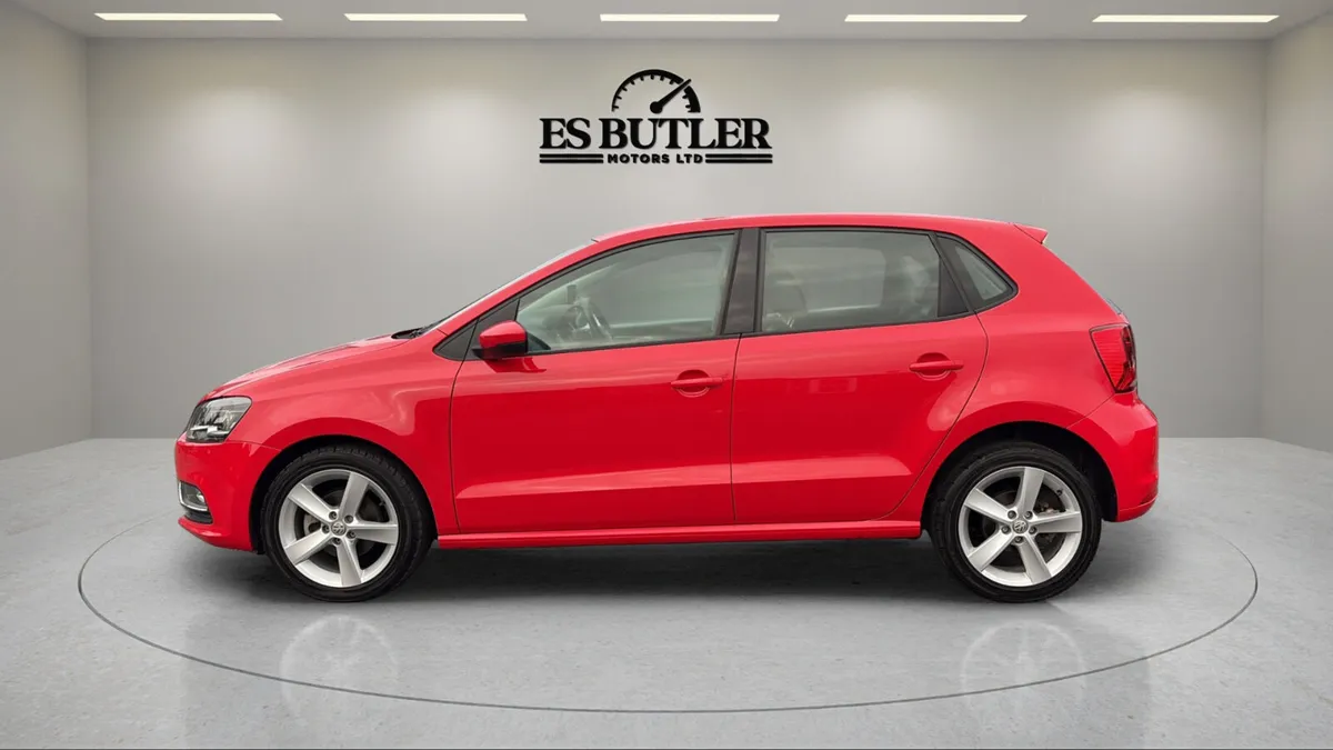2016 VW Polo 1.2L AUTO HIGHLINE ONLY 35,000KMS - Image 2