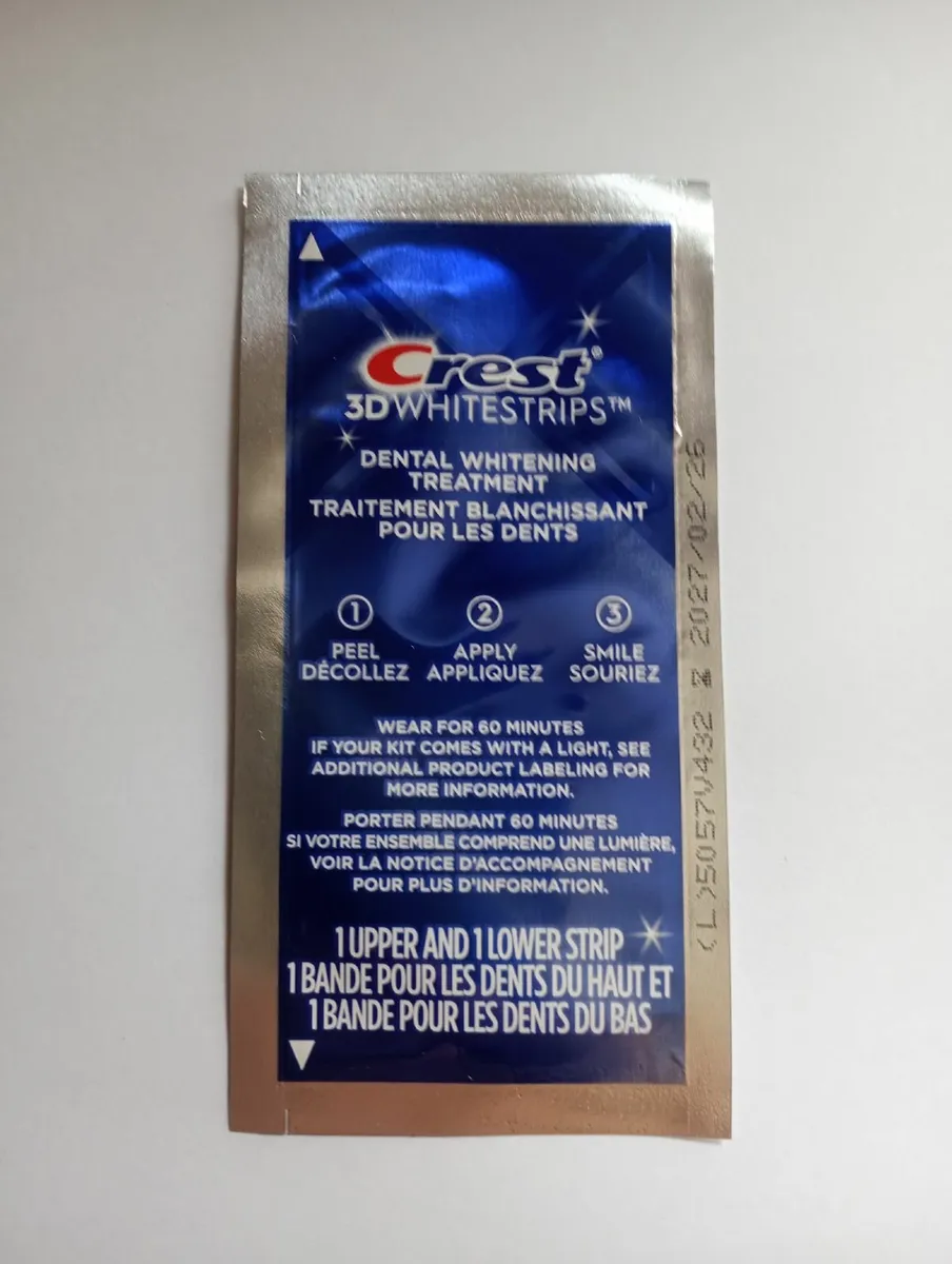Crest 3D White Age Renew Teeth Whitening Strips - Image 2
