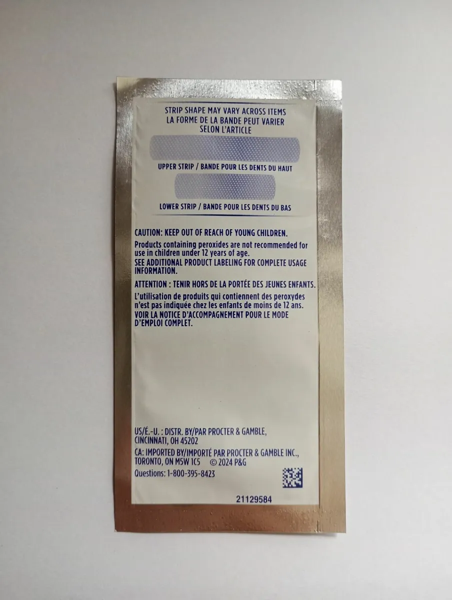 Crest 3D White Age Renew Teeth Whitening Strips - Image 3