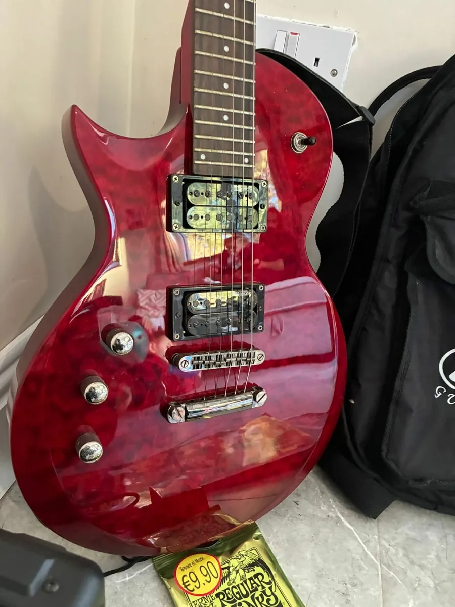LEFT HANDED Electric Guitar and Accessories - Image 3