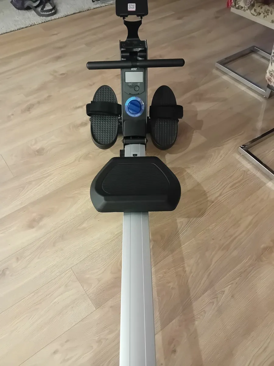 Rowing machine - Image 1