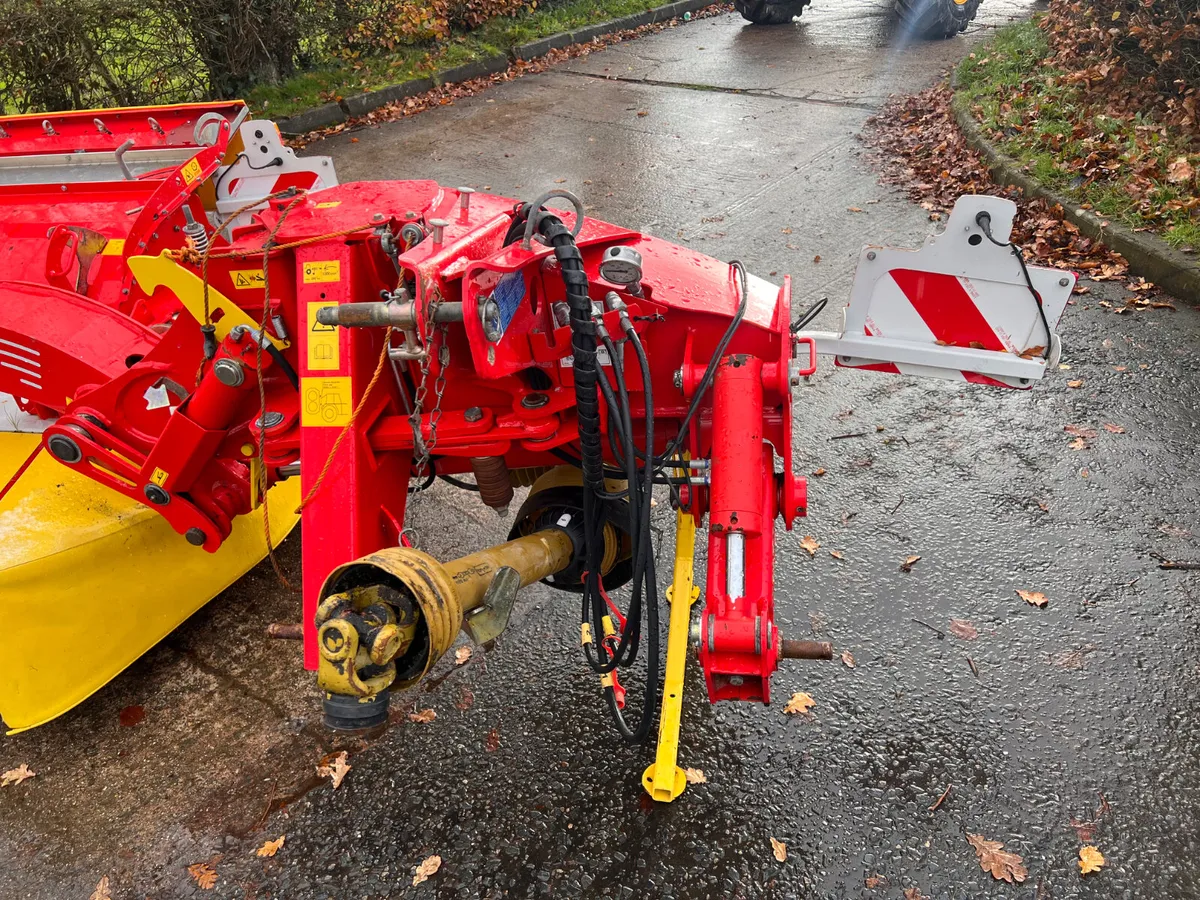 Pottinger Novacat 262 Mounted Mower - Image 3