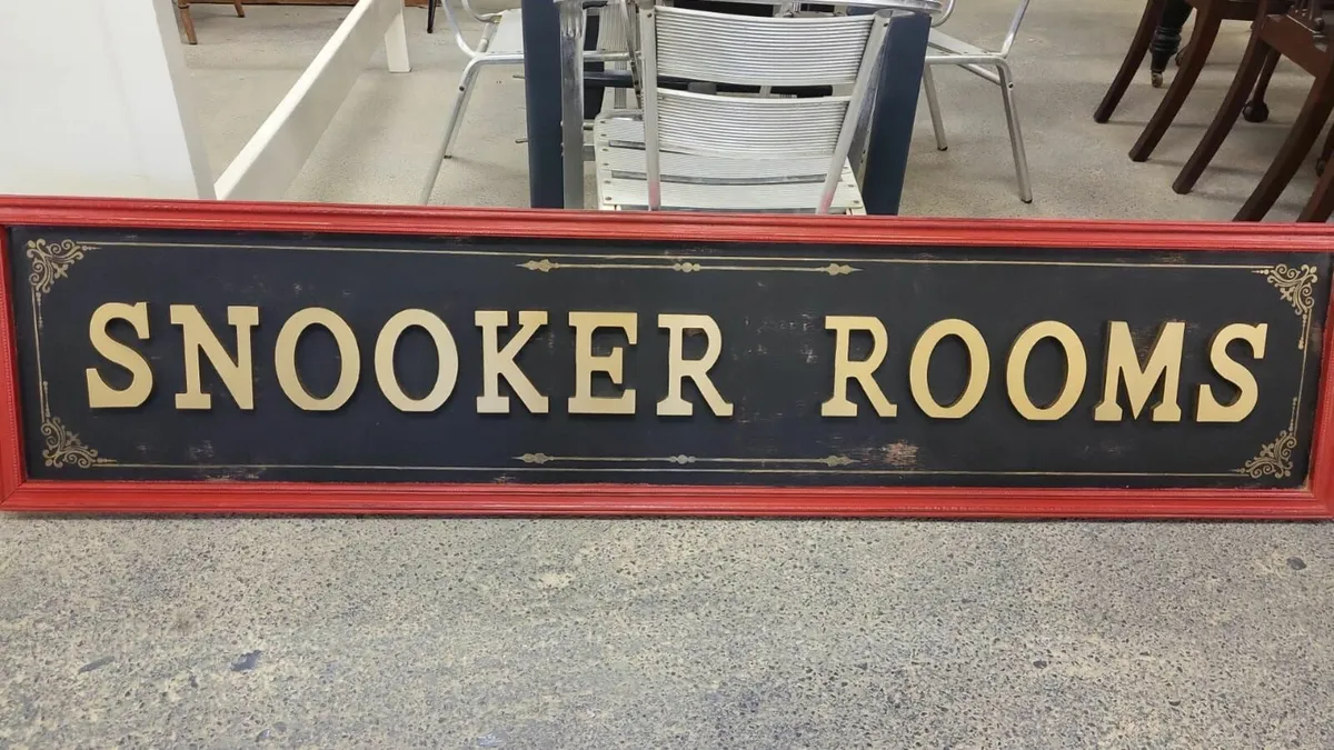 Large vintage style wooden snooker rooms sign - Image 1