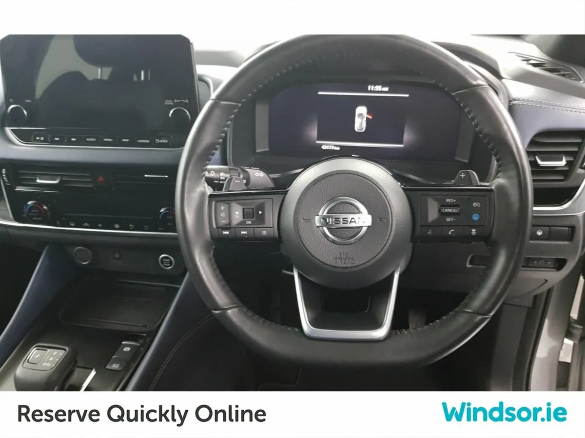 Nissan Qashqai 1.3 PET MILD HYBRID SV Tech CVT - Image 4