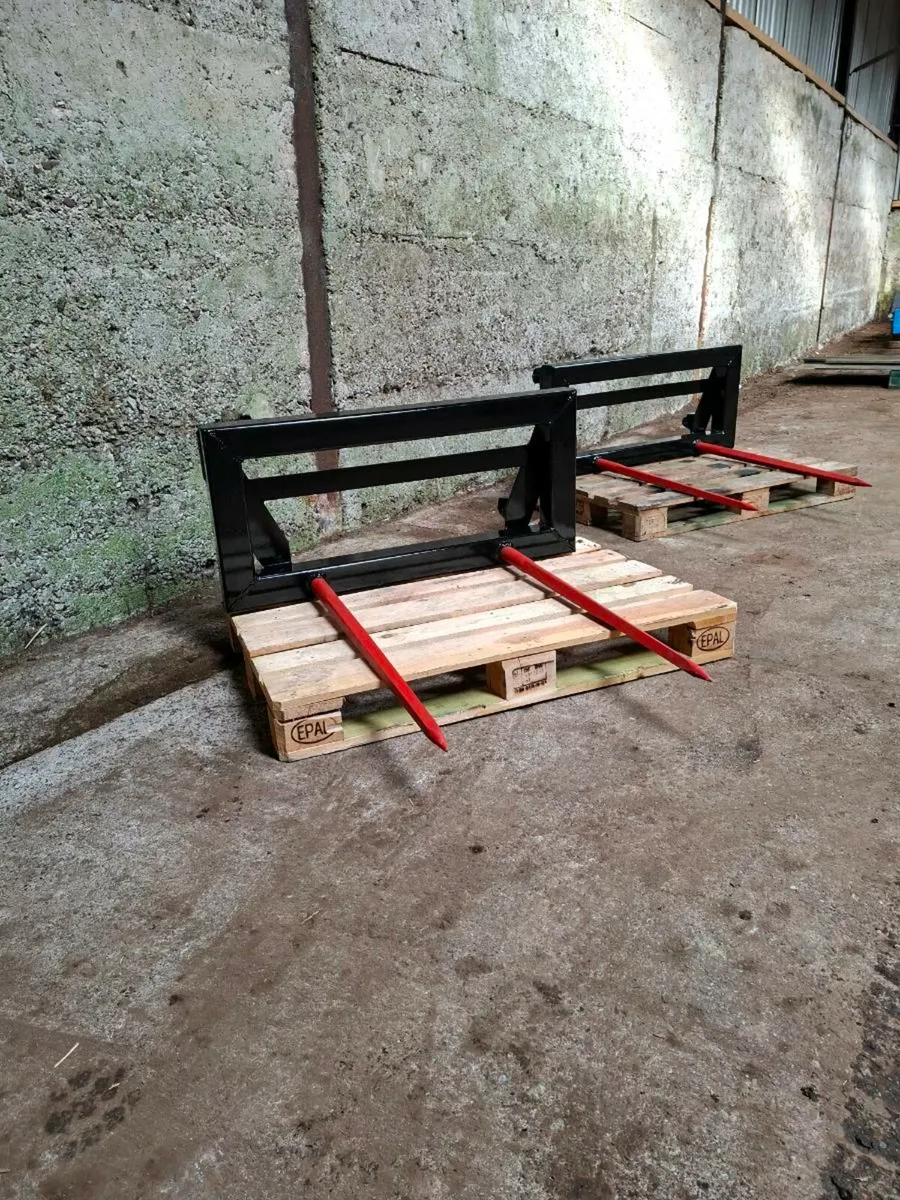 Pinnacle Fabrication Bale Spike - Image 1