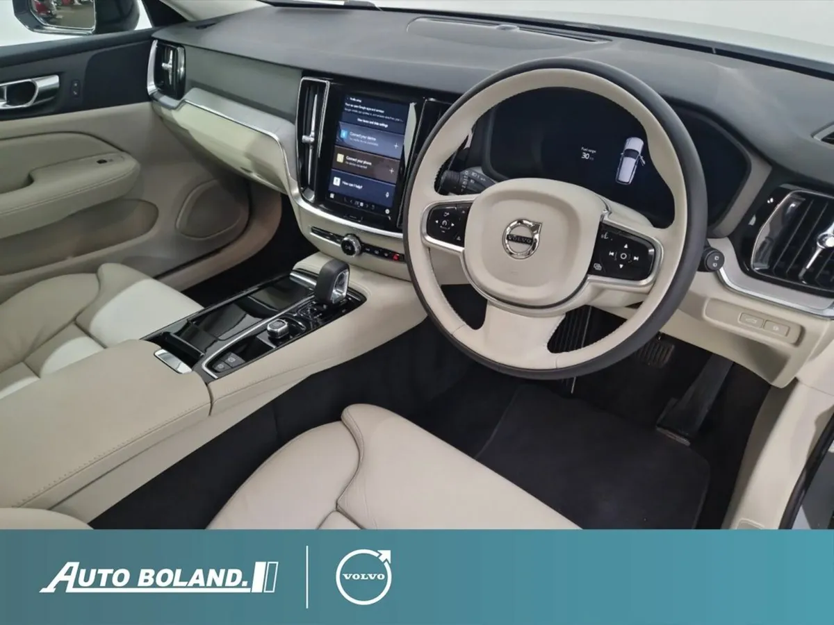 Volvo V60 T6 PHEV Plus Dark *DEMO* - Image 3