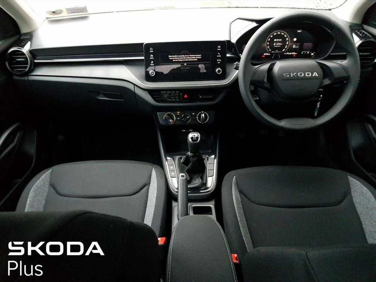 Skoda Fabia FABIA ESSENCE 1.0MPI 80HP - Image 2