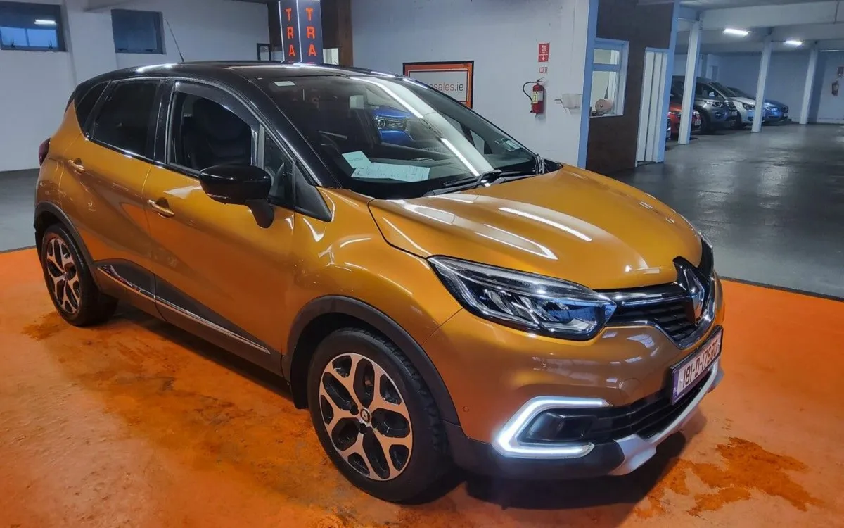 Renault Captur dCi 110 SIGNATURE X NAV - Image 1
