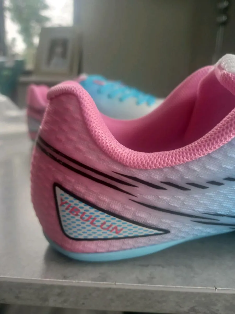 Running spikes - Image 3