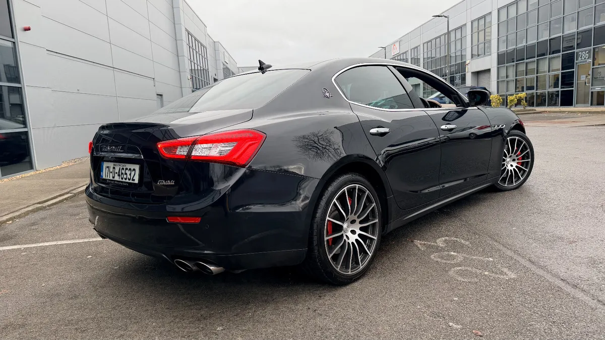 17 Maserati Ghibli 3.0 V6  ***Petrol Automatic *** - Image 3