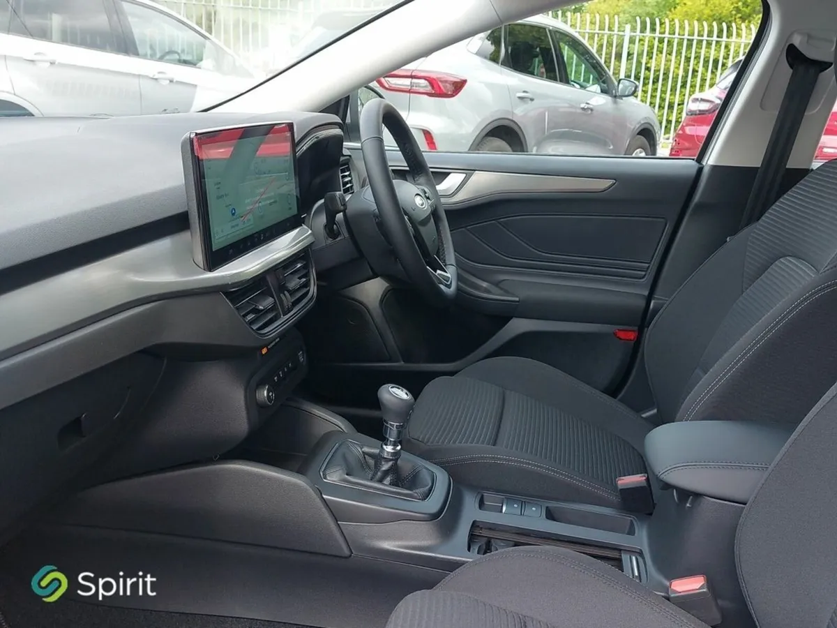 Ford Focus Titanium 1.0L EcoBoost 125PS mHEV - Image 3