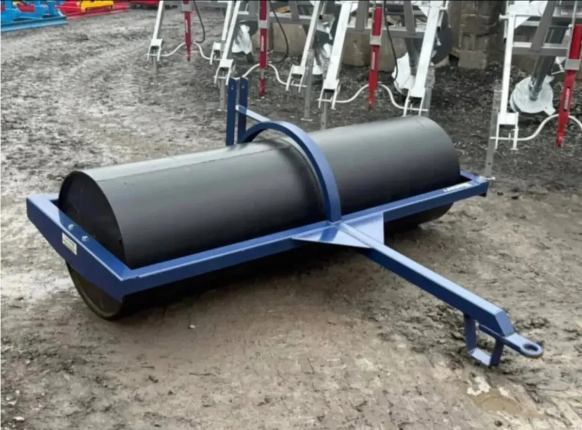 LAND ROLLER GORMLEY 8FT NEW - Image 1