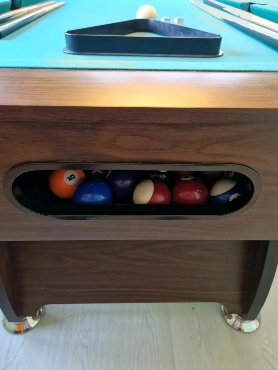 7 ft pool table - Image 2