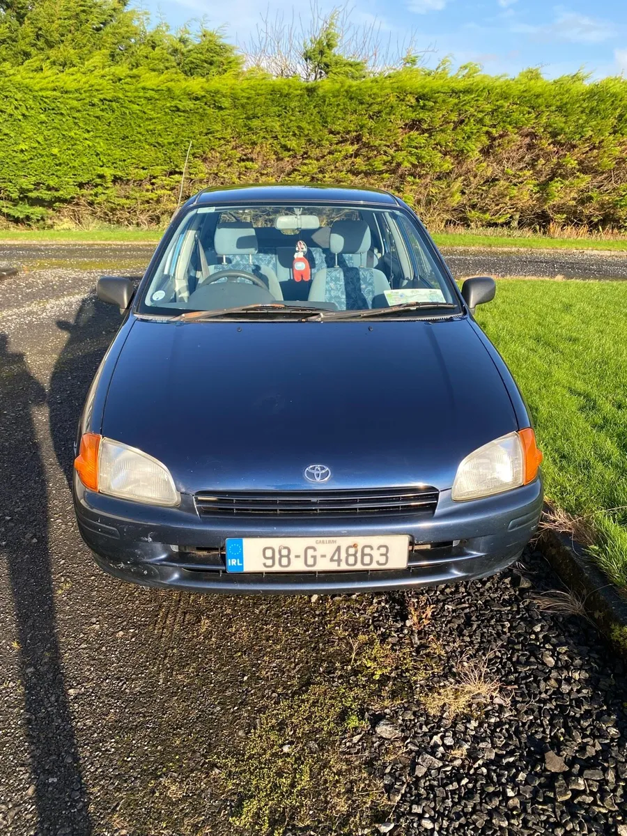Toyota Starlet 1998.   Low milage - Image 1