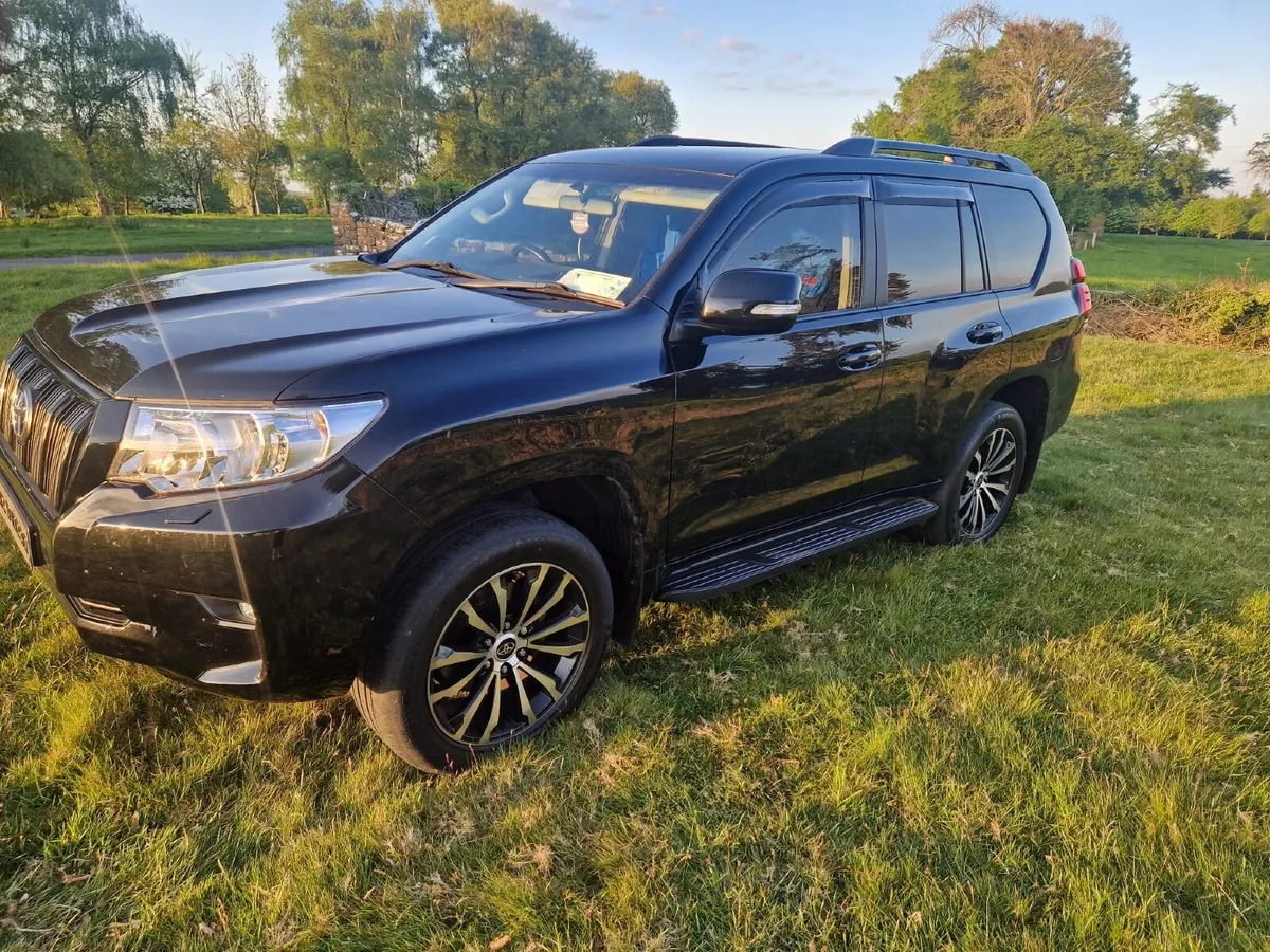 Toyota Land Cruiser - Image 3