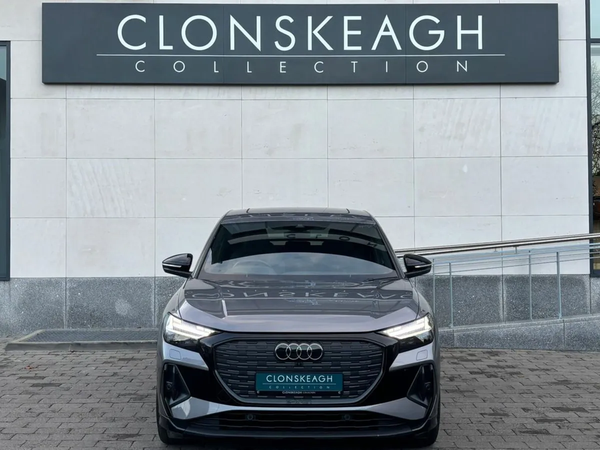 Audi Q4 e-tron SPORTBACK BLACK EDITION QUATTRO 55 - Image 2