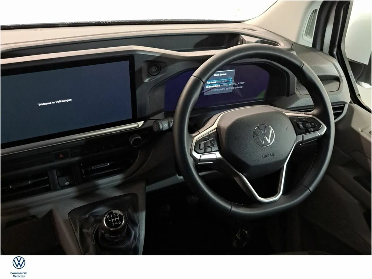Volkswagen Transporter Trendline Plus 150bhp 2.0td - Image 4