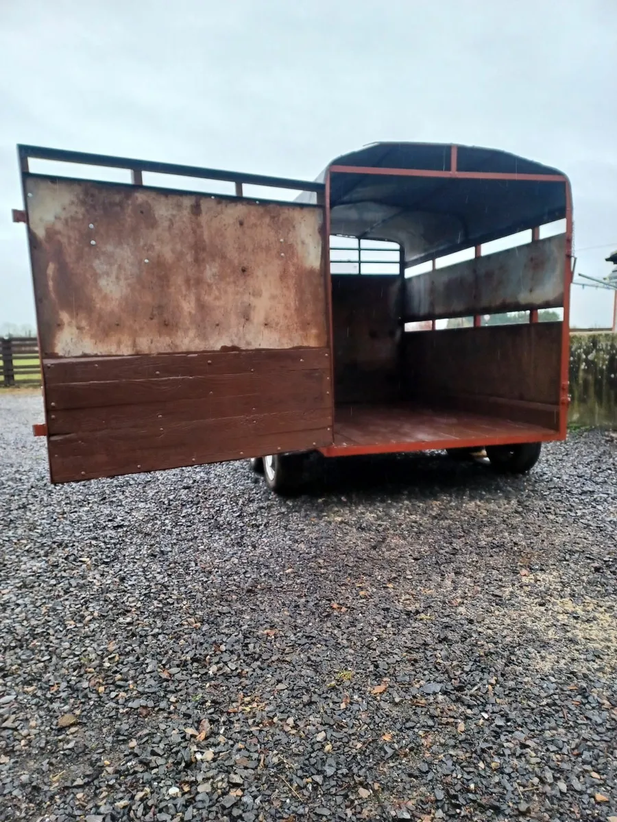 Cowbox trailer - Image 1