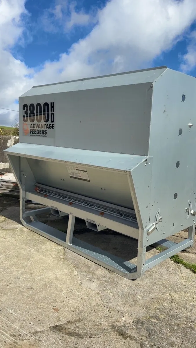 Advantage feeder - Image 2