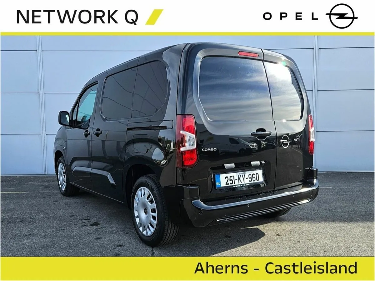 Opel Combo "SUMMER SALE NOW ON"  1.5 L 100 PS Edit - Image 4