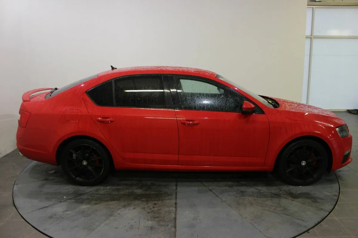 Skoda Octavia VRS 2.0TDI 184HP - Image 2