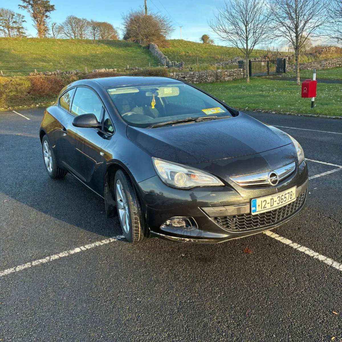Opel Astra 2012 GTC Turbo 1.4 - Image 2