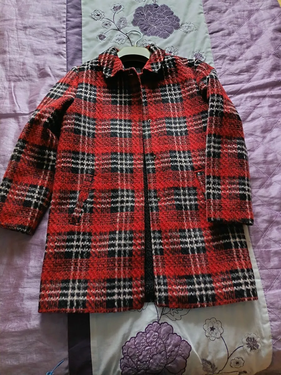 Coat age 9 - Image 1