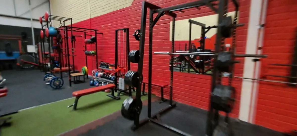 Gym equipment - Image 2