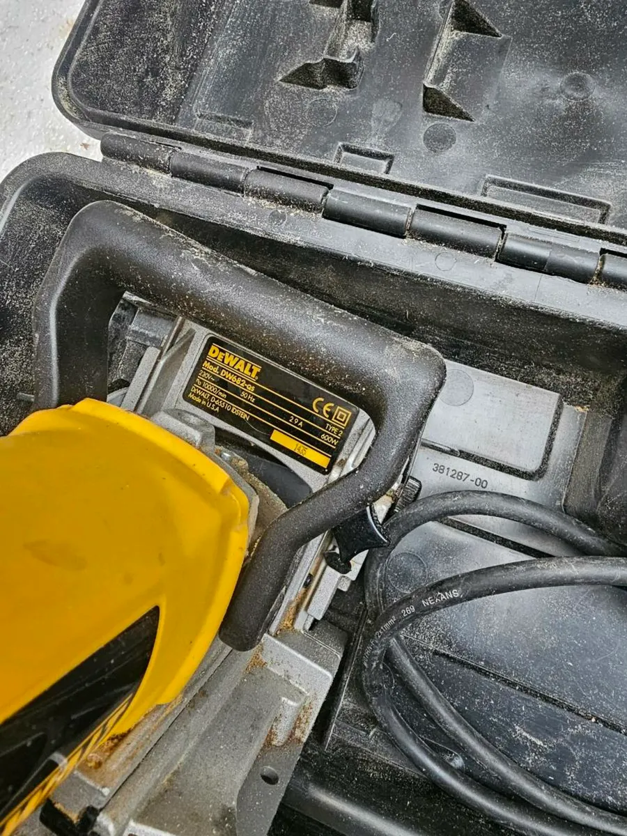 De walt buiscuit jointer. - Image 3