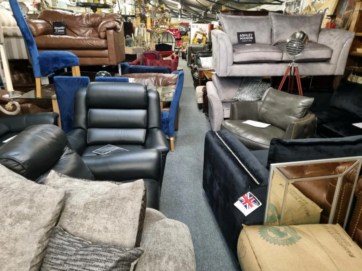 Furniture warehouse - Image 4