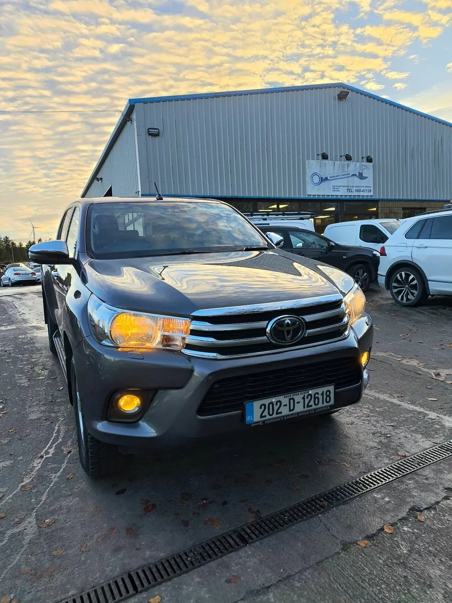 Toyota Hilux 2020 - Image 1