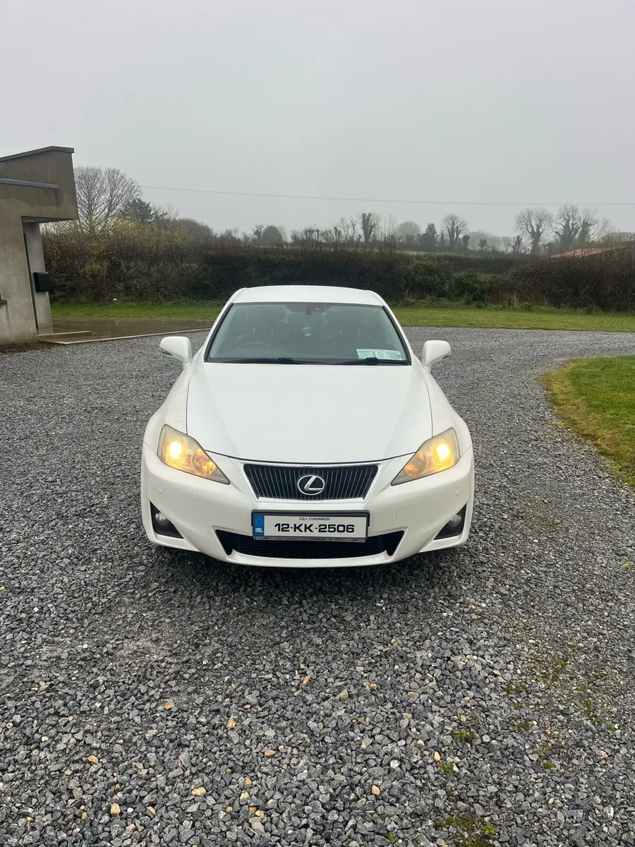 Lexus IS220D - Image 1