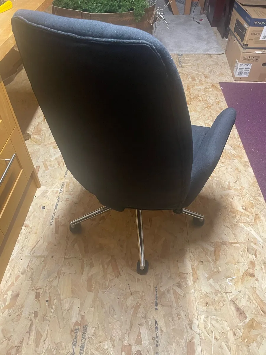 Office chair - Image 3