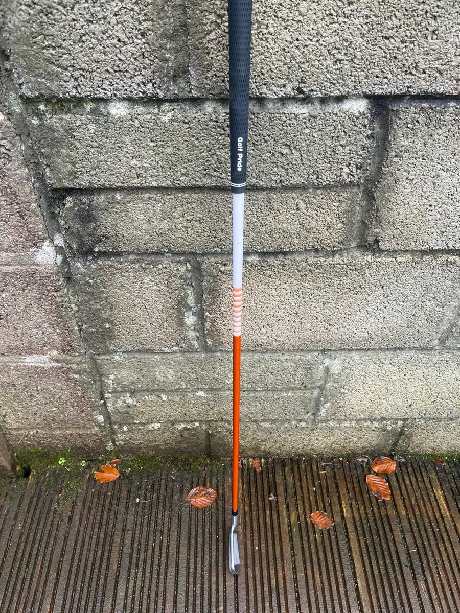 Titleist T250 driving iron - Image 2