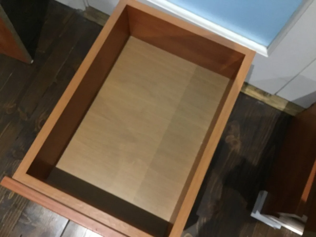 Drawers, pants racks and shoes racks, poles, - Image 2