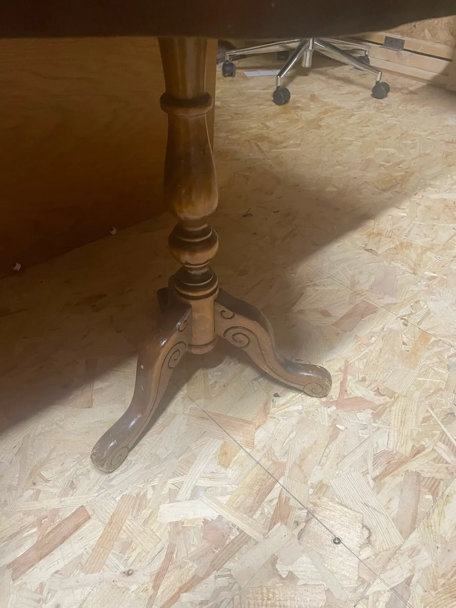 Vintage side table - Image 2