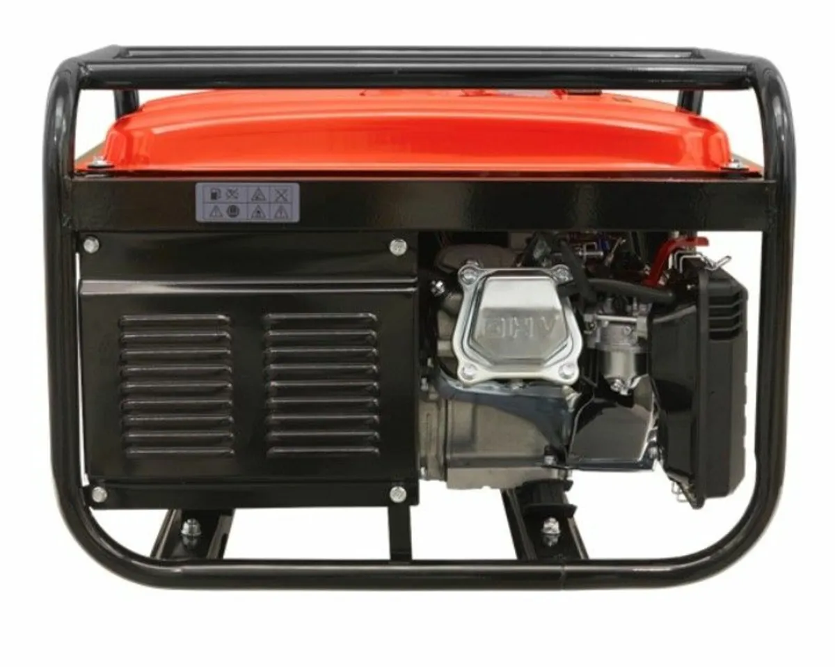 Sealey 2200W Generator 6.5hp 4-Stroke Engine 230V - Image 2