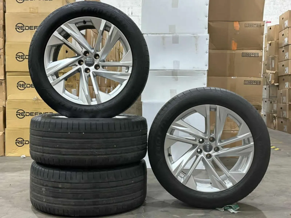 20" GENUINE OEM AUDI Q7 ALLOY WHEELS & TYRES - Image 1