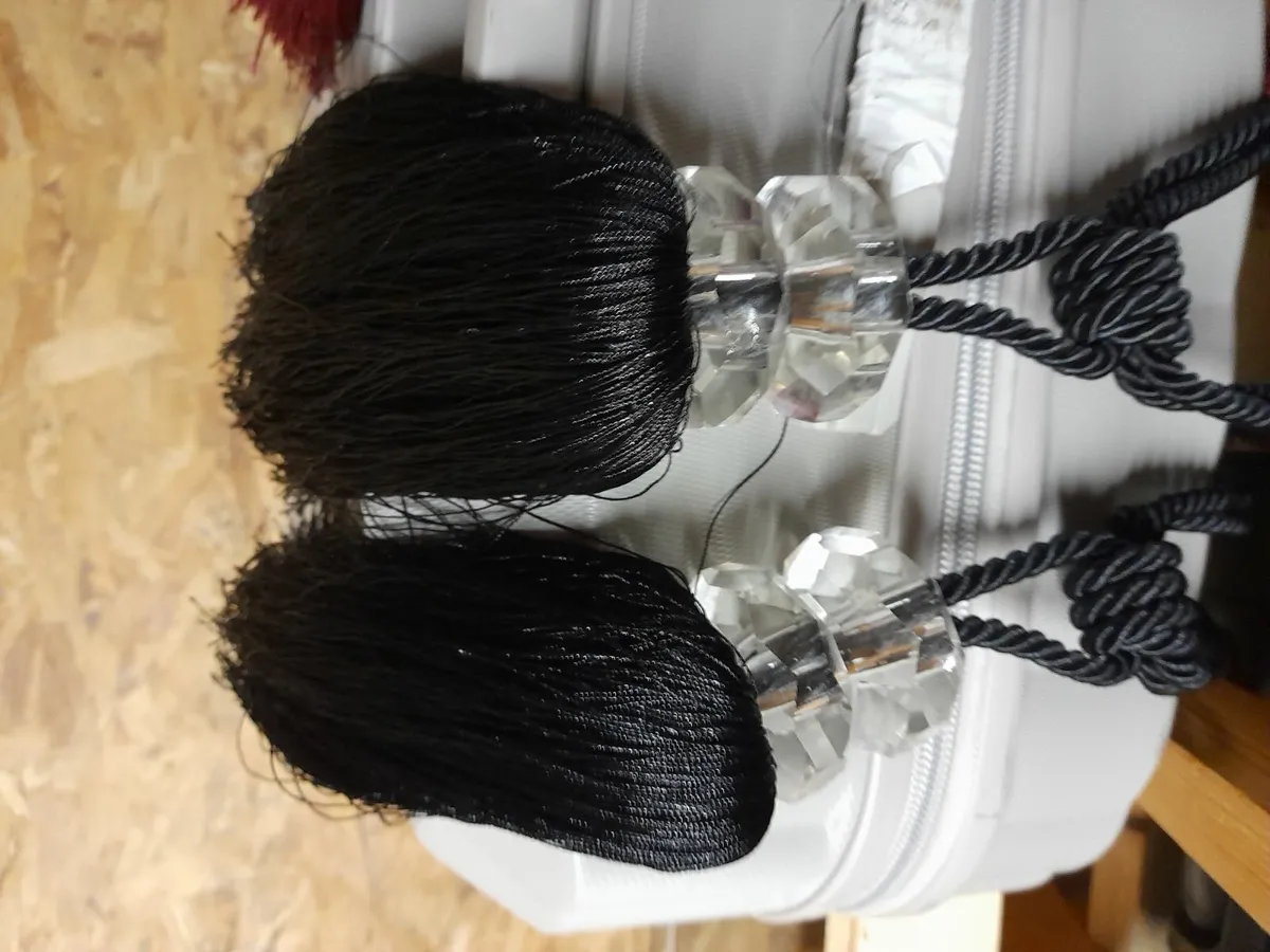 Curtain tie backs - Image 1