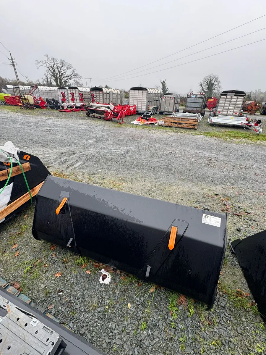 New Quicke Buckets 6FT/7FT/8FT - Image 2