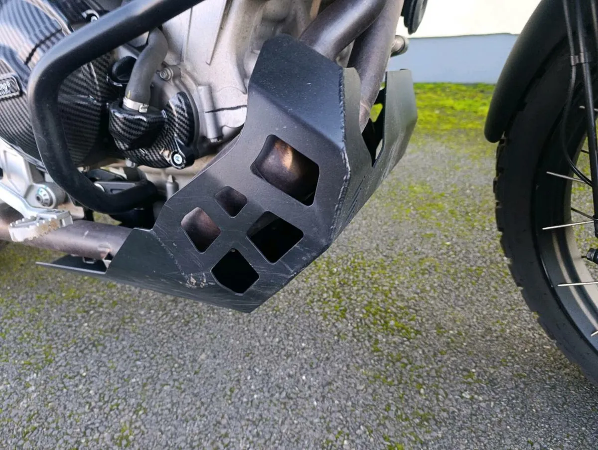 Aprilia Tuareg - Image 4