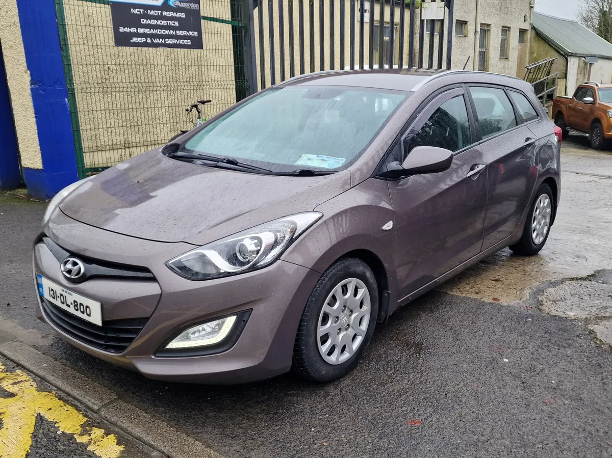Hyundai i30 1.4 Diesel 90hp Elite Tourer - Image 2
