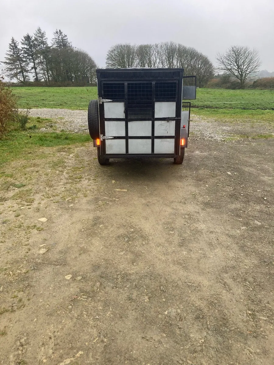 Trailer for hounds hounds terrier compartments - Image 2